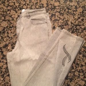 Diane Gilman lt grey denim w rhinestone decor